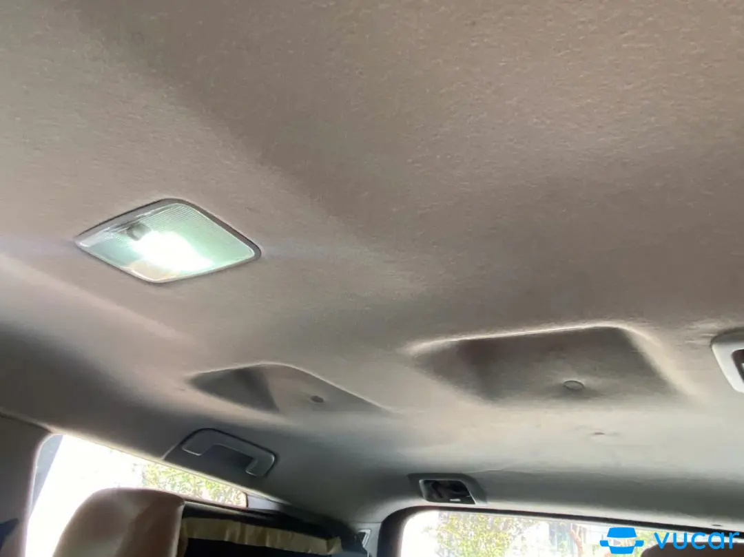 Toyota Innova 2.0E 2017 - Nội thất 1