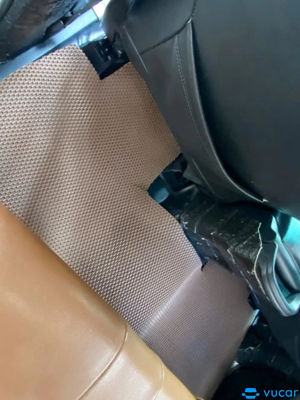 Toyota Innova 2.0E 2017 - Nội thất 14