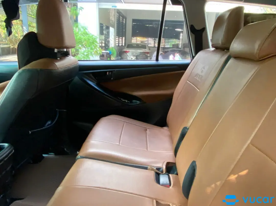 Toyota Innova 2.0E 2017 - Nội thất 13