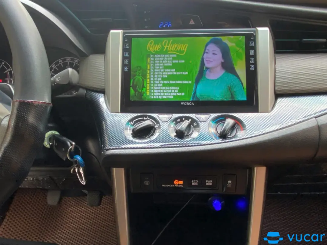 Toyota Innova 2.0E 2017 - Nội thất 4