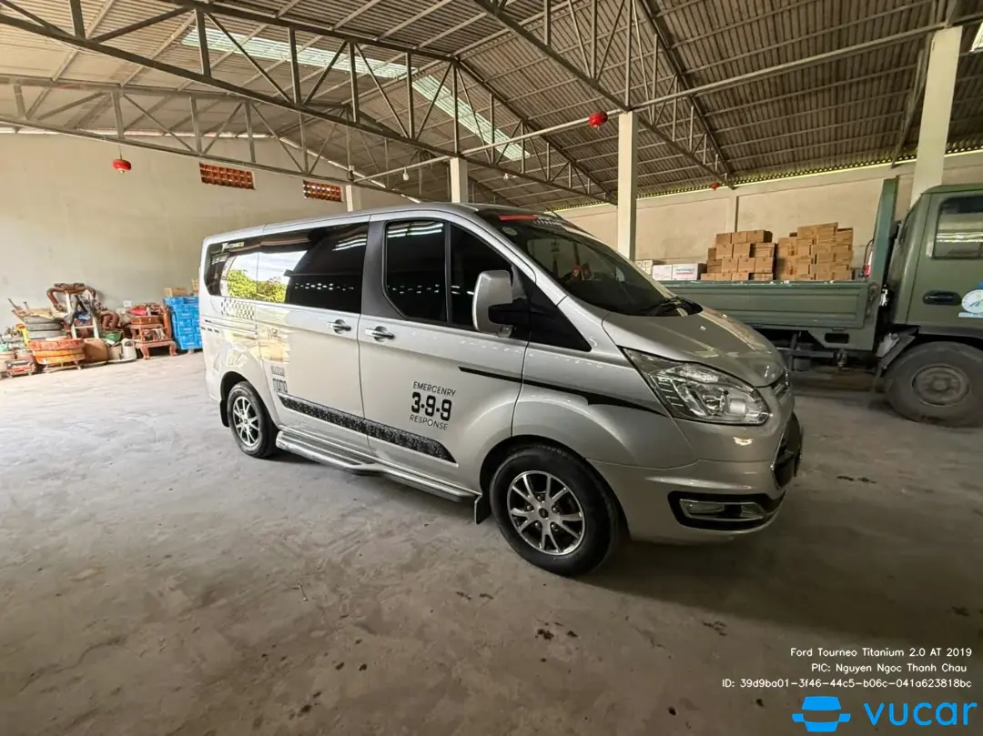 Ảnh xe Ford Tourneo Titanium 2.0 AT 2019 - ảnh 3