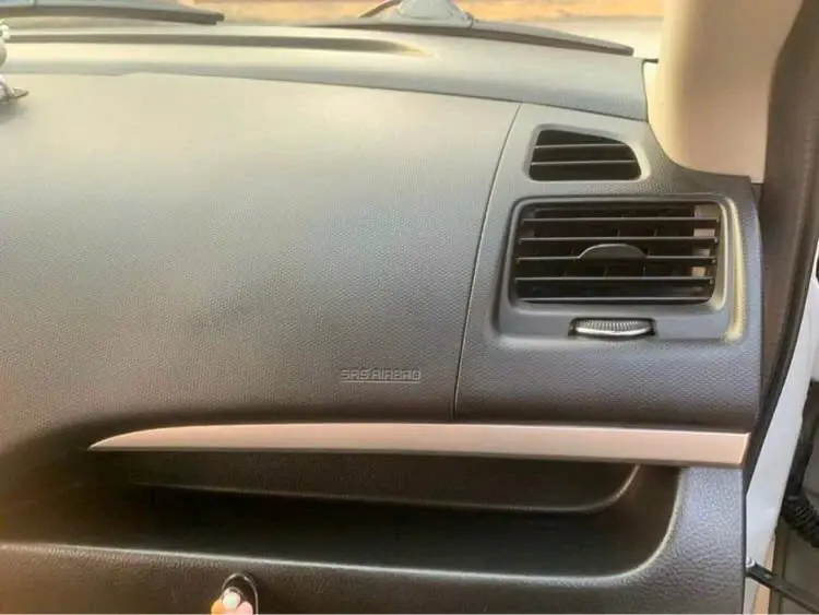 Suzuki Swift 1.4 AT 2014 - Nội thất 3