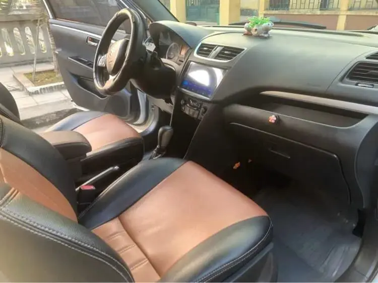 Suzuki Swift 1.4 AT 2014 - Nội thất 6