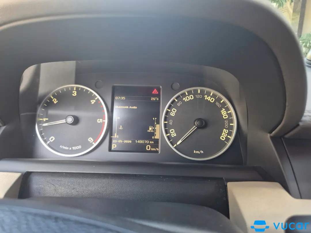 Land Rover Discovery 4 HSE 2015 - Nội thất 1