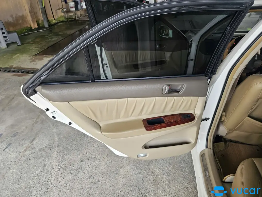Toyota Camry 3.0 v6 2004 - Nội thất 6