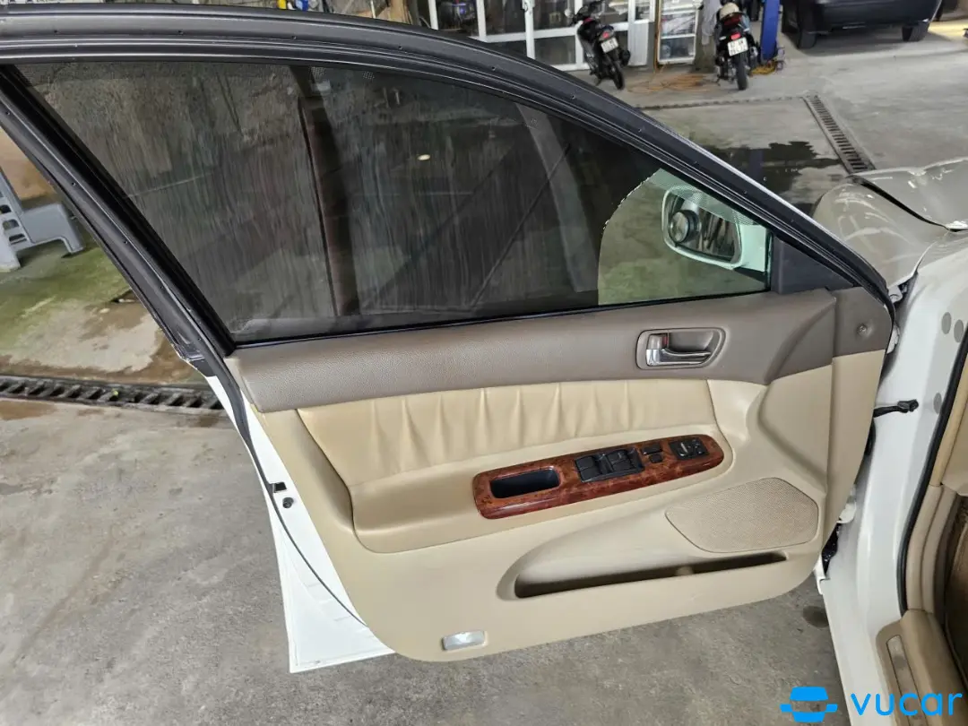 Toyota Camry 3.0 v6 2004 - Nội thất 5