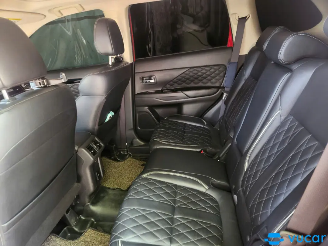 Mitsubishi Outlander Premium 2022 - Nội thất 3