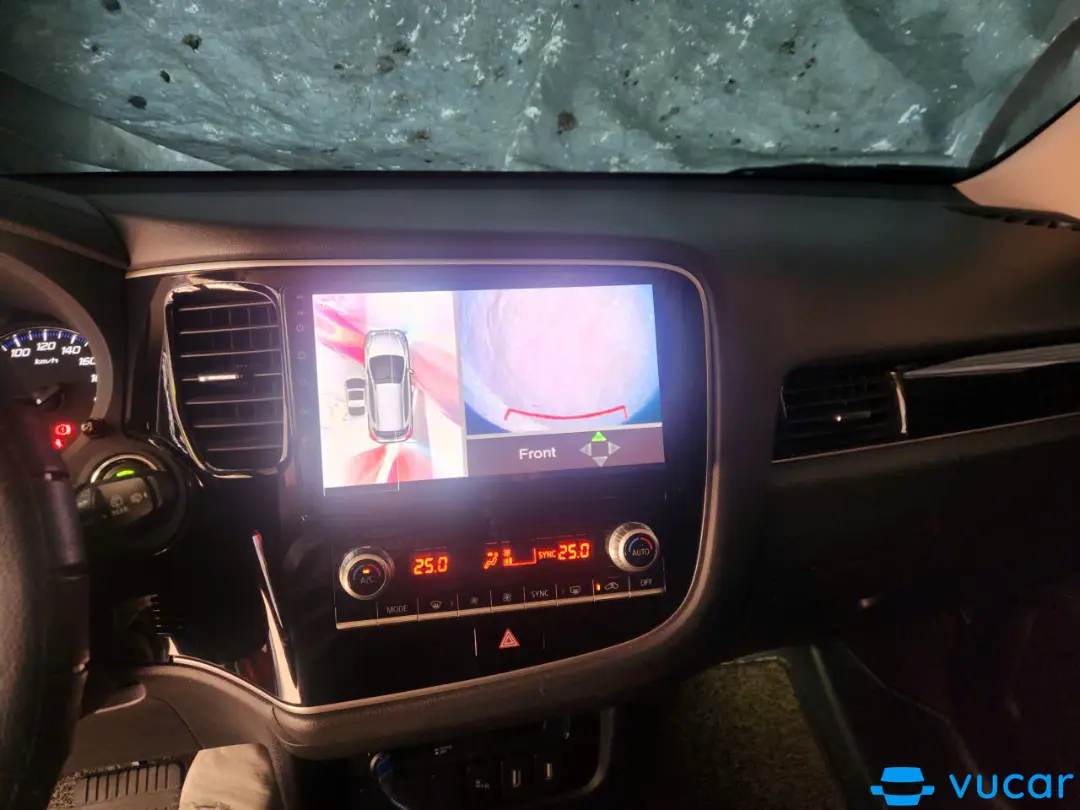 Mitsubishi Outlander Premium 2022 - Nội thất 4