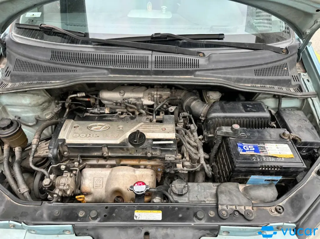 Hyundai Getz 1.4 AT 2008 - Khoang động cơ 2