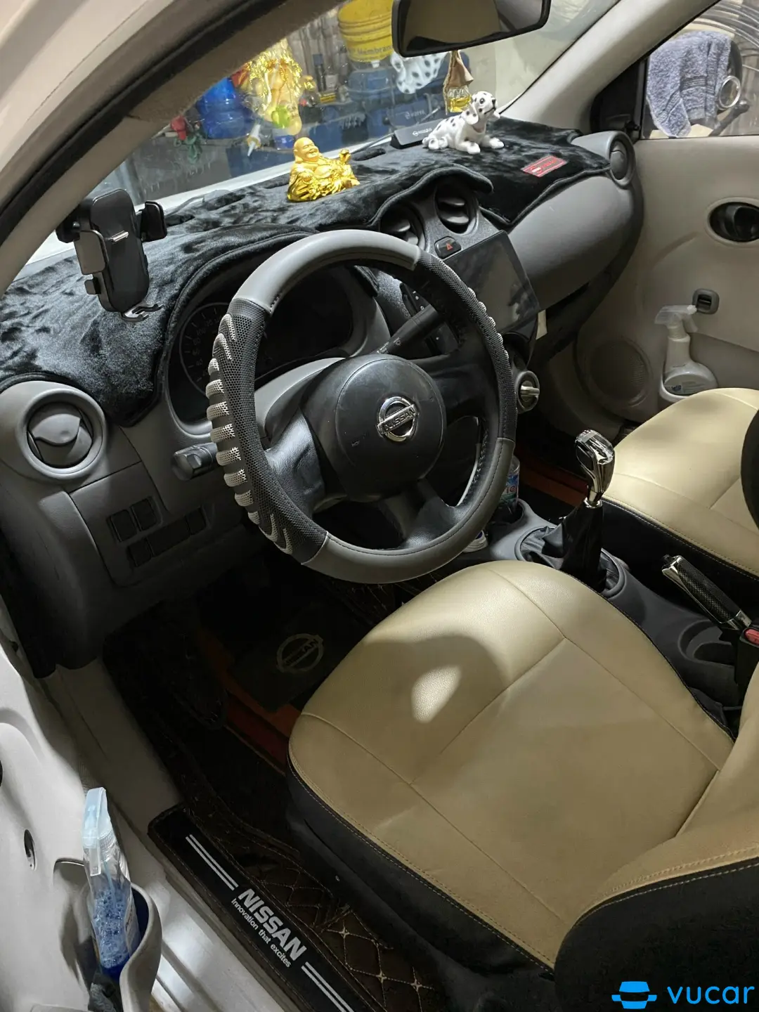 Nissan suny2013 - Nội thất 2