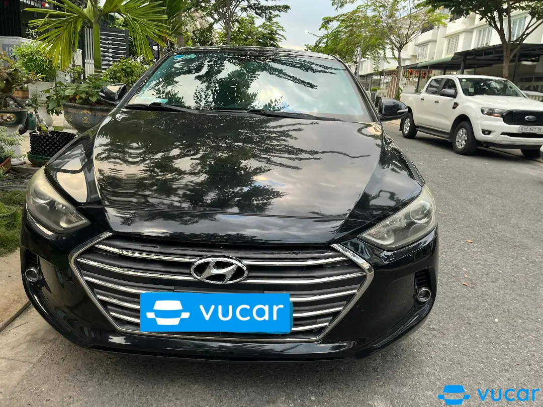 Hyundai Elantra 1.6 MT 2017 - Ngoại thất 4