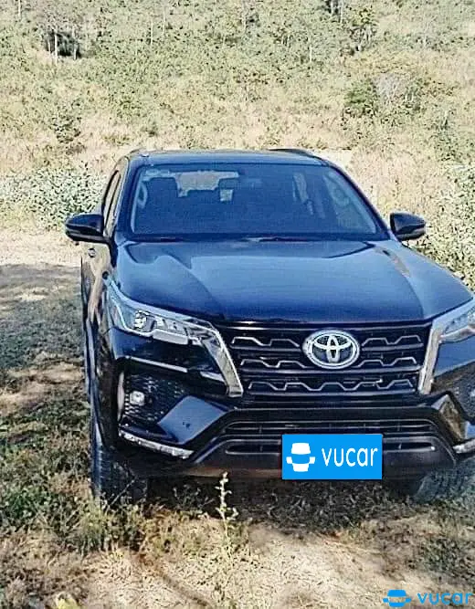 Toyota Fortuner 2.4G 4x2 AT 2021 - Ngoại thất 1