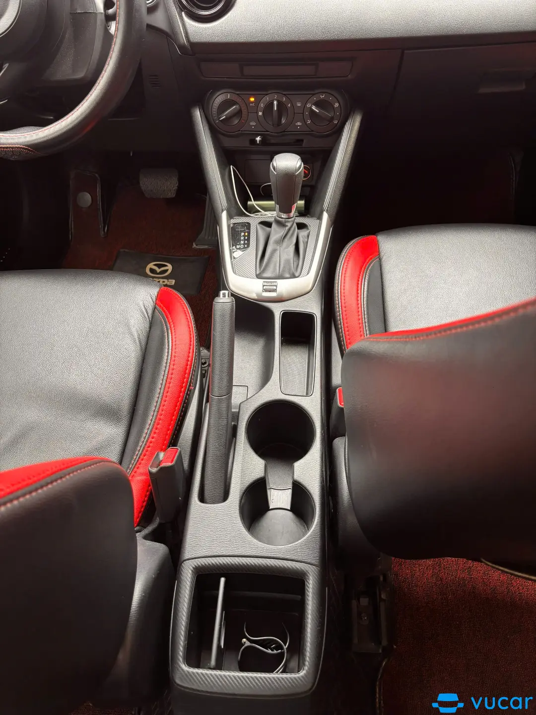 Mazda 2 1.5 AT 2023 - Nội thất 15