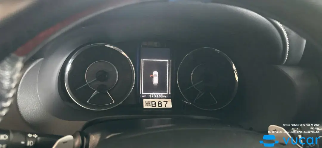 Toyota Fortuner 2.4G 4x2 AT 2020 - Nội thất 1