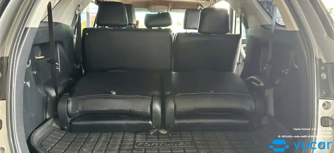 Toyota Fortuner 2.4G 4x2 AT 2020 - Nội thất 6