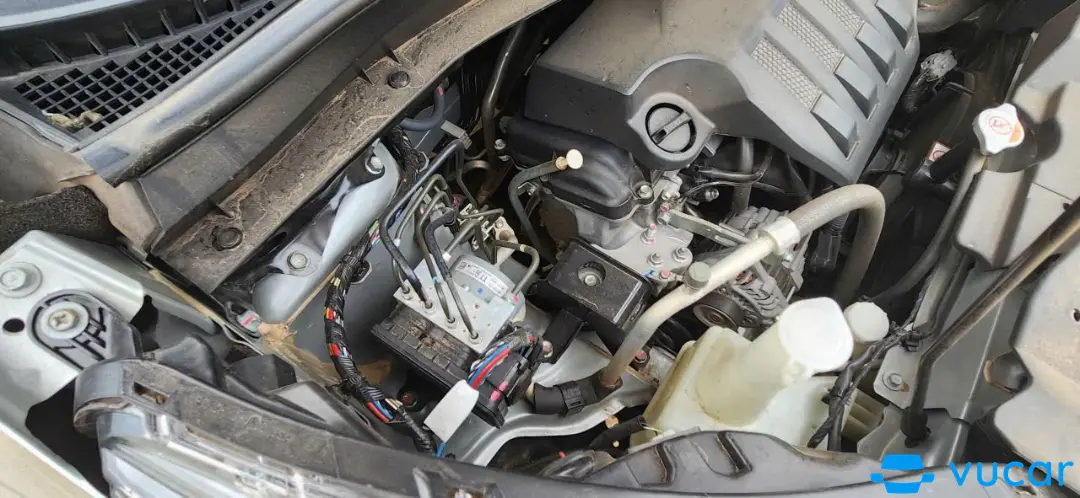 Mitsubishi Xpander 1.5 MT 2021 - Khoang động cơ 1
