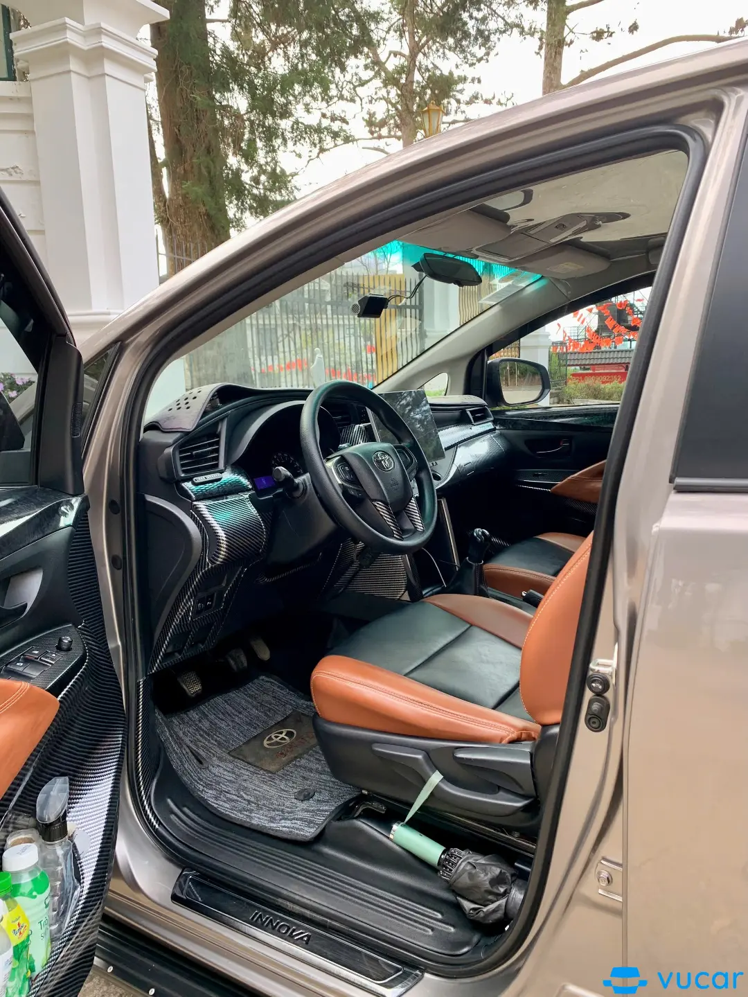 Toyota Innova 2.0 E MT 2018 - Nội thất 5