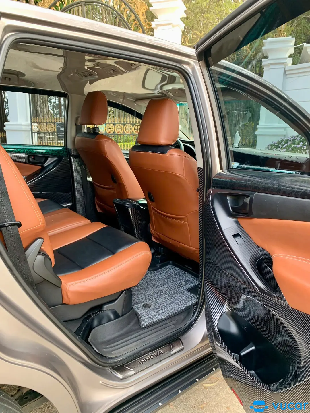 Toyota Innova 2.0 E MT 2018 - Nội thất 6