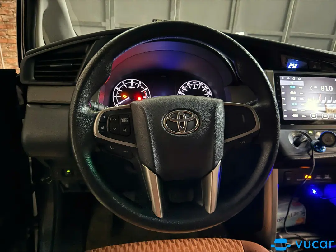 Toyota Innova 2.0E 2018 - Nội thất 6