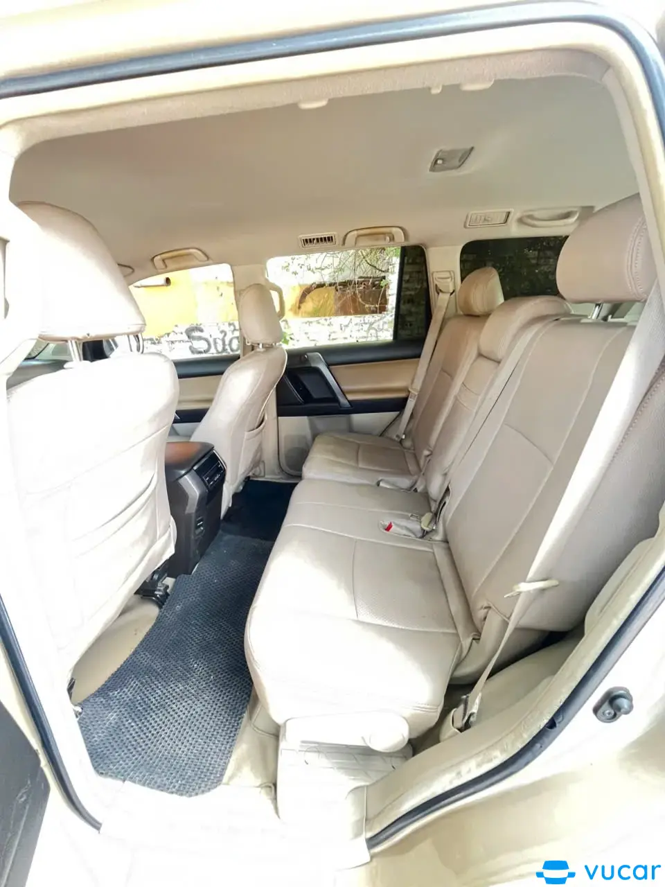 Toyota Prado TXL 2.7L 2011 - Nội thất 1