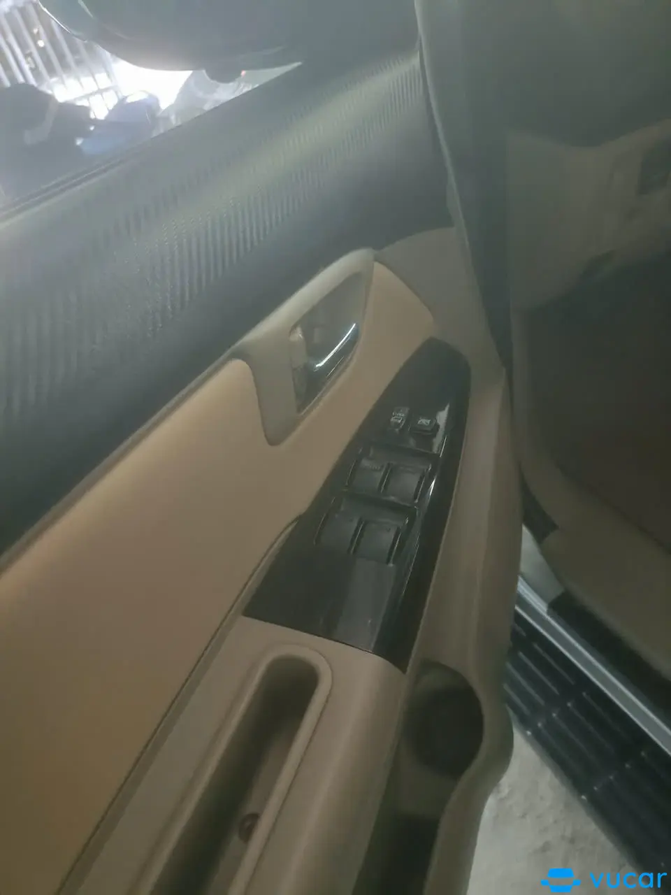 Toyota Fortuner Máy dầu 2015 - Nội thất 12