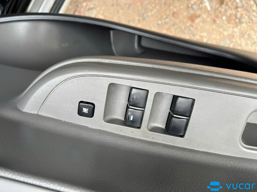 Mitsubishi Triton 1 cầu số tự động 2017 - Nội thất 7