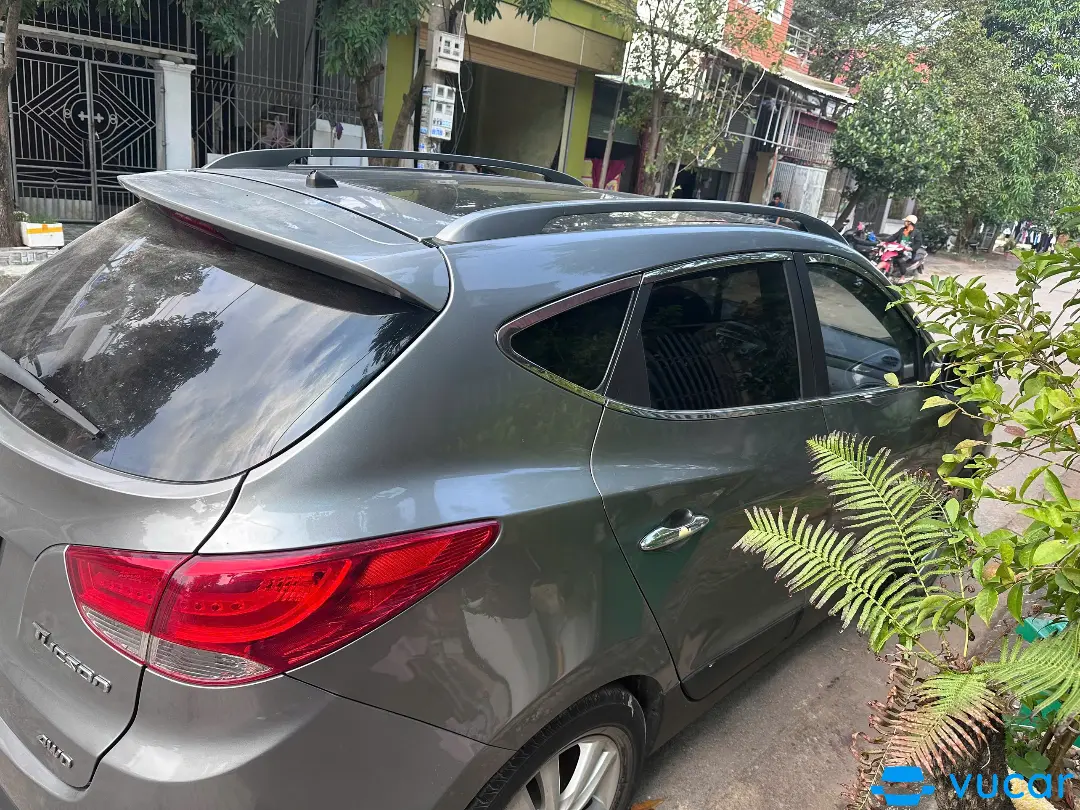 Hyundai Tucson 2.0 AT 4WD 2010 - Ngoại thất 2