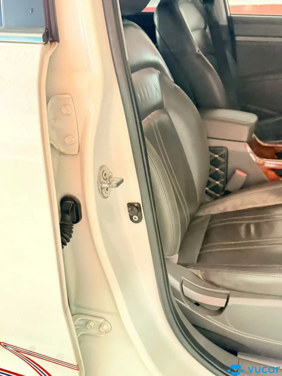 Kia Sportage 2.0 AT 2013 - Nội thất 4