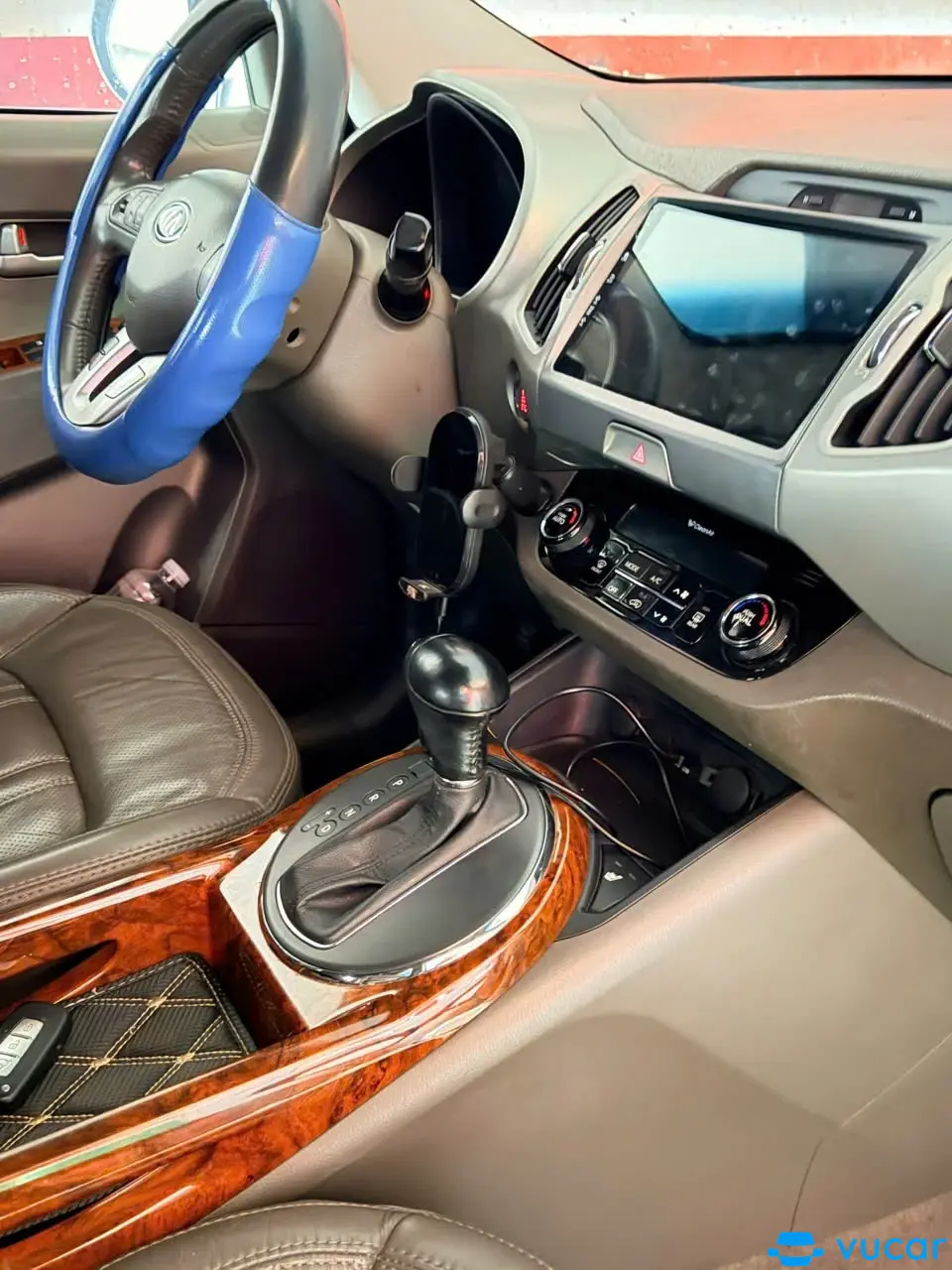 Kia Sportage 2.0 AT 2013 - Nội thất 1