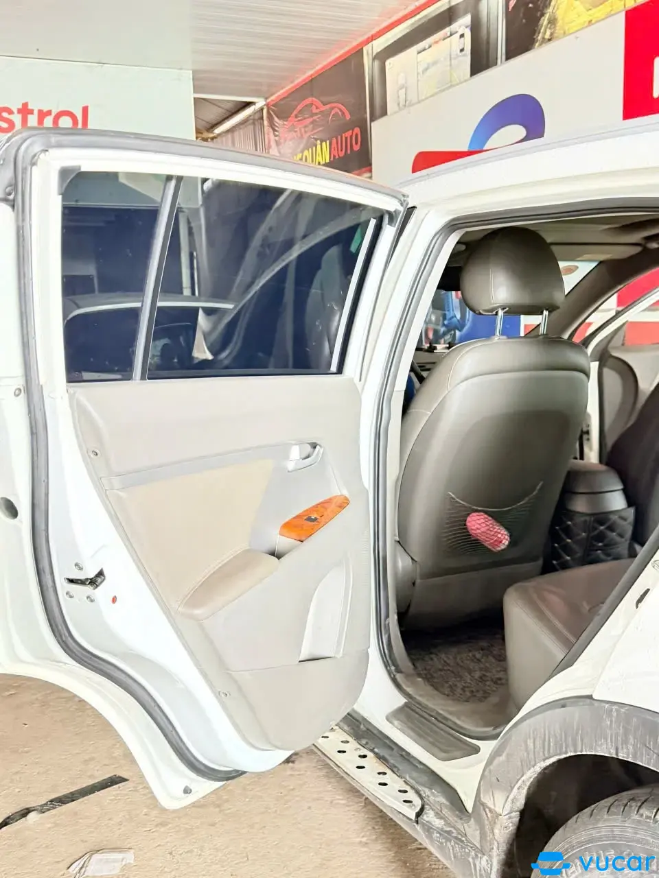 Kia Sportage 2.0 AT 2013 - Nội thất 5