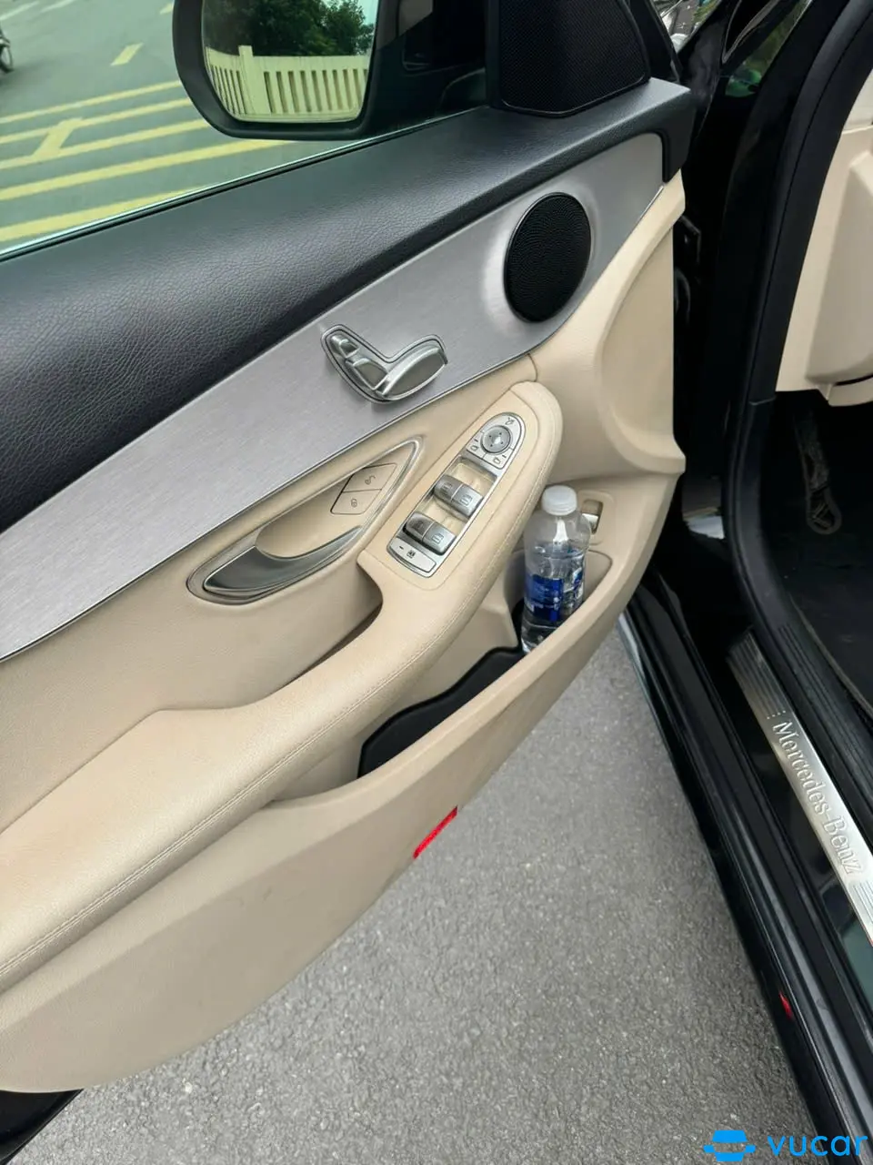 Mercedes C class C180 AMG 2021 - Nội thất 9