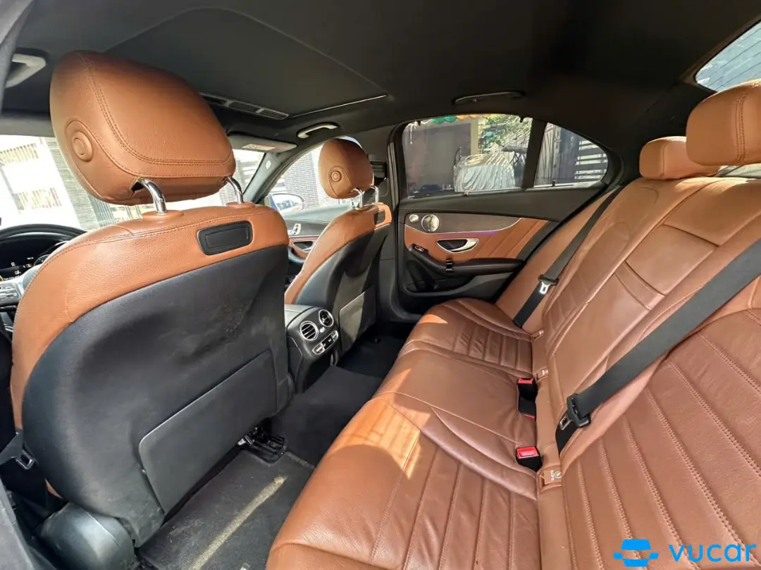 Mercedes C class C300 AMG 2018 - Nội thất 1