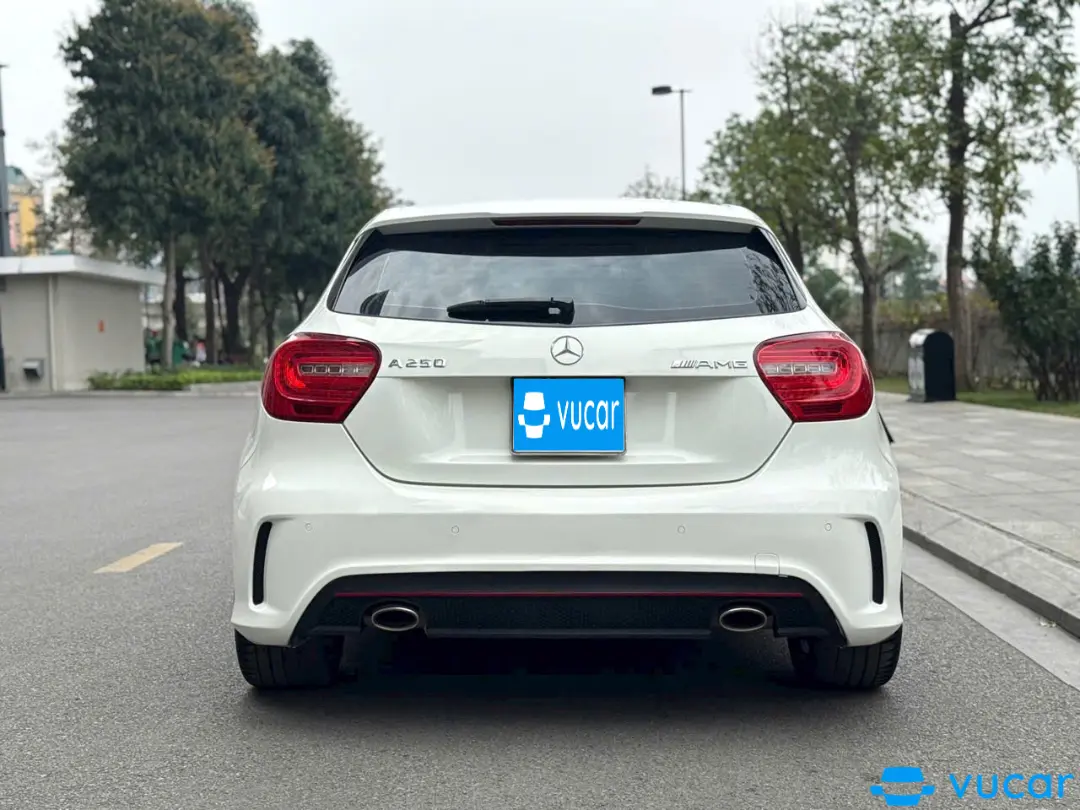 Ảnh xe Merc A250 AMG 2013 - ảnh 2