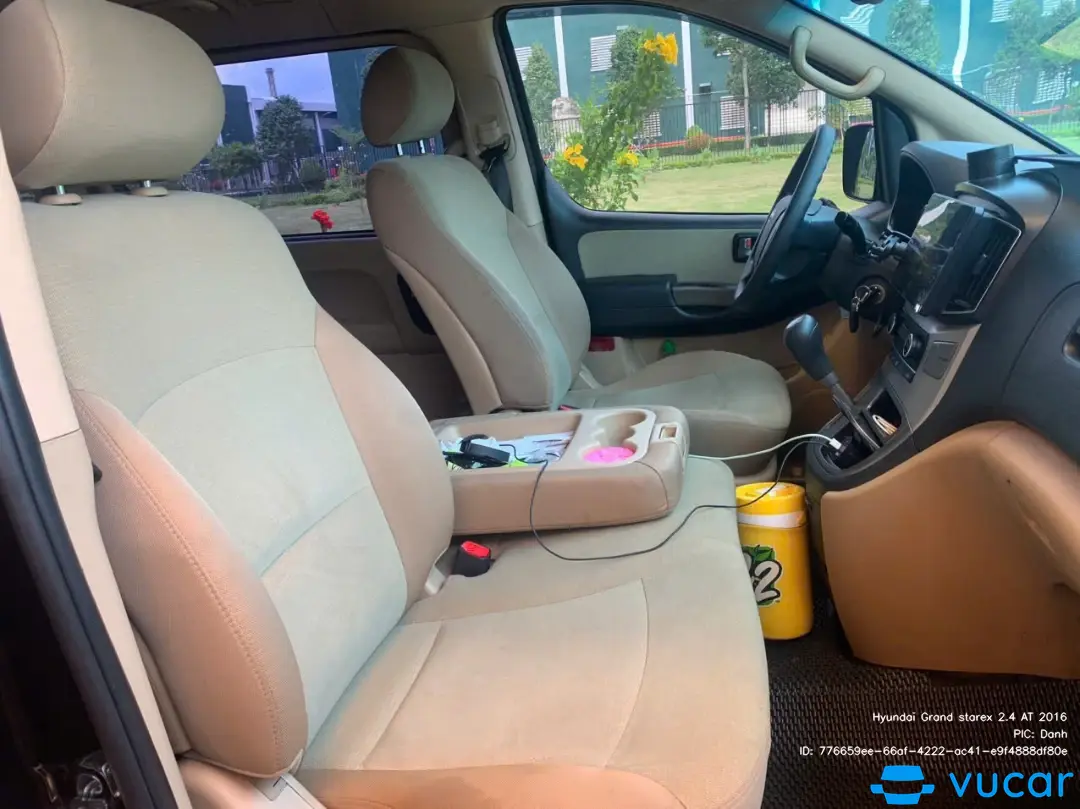 Hyundai Grand starex 2.4 AT 2016 - Nội thất 16