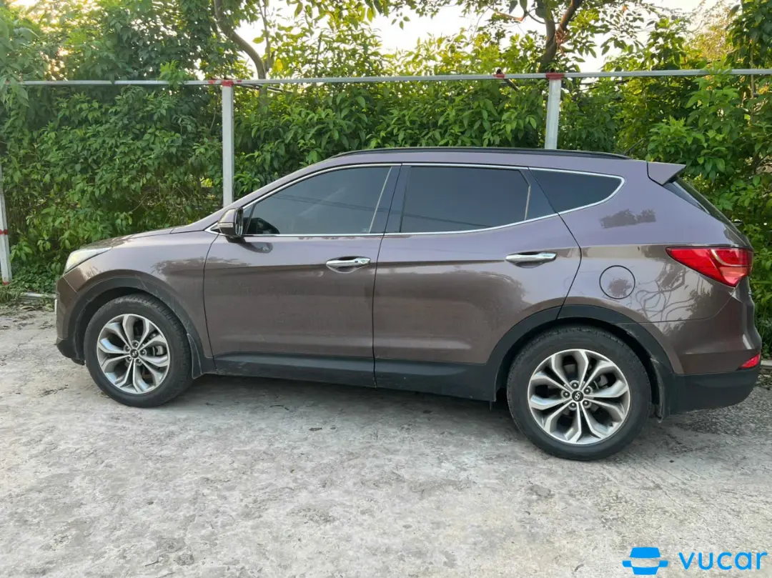 Hyundai SantaFe 2014 - Ngoại thất 3