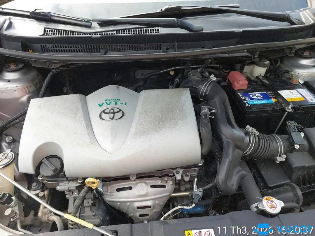 xe Vios E 1.5 . MT 2019. được 200 nghìn km - Khoang động cơ 1