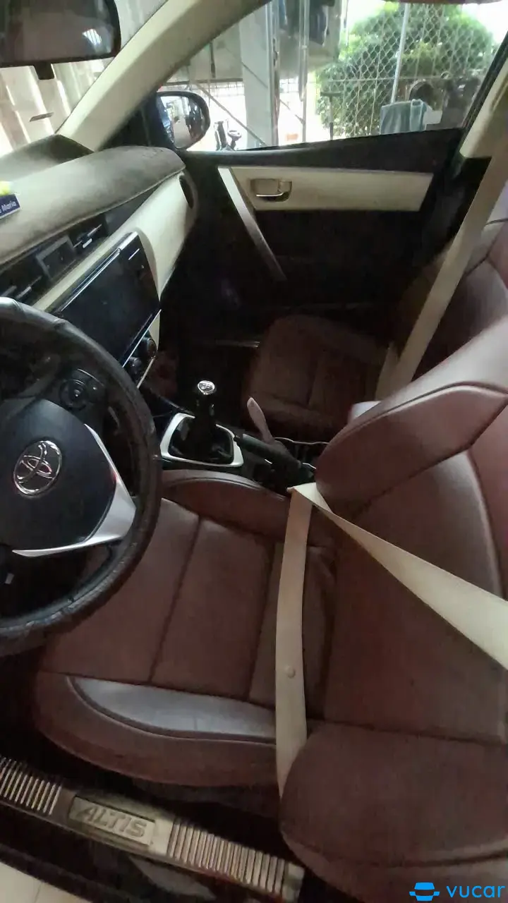 Toyota Corolla altis 1.8E MT 2018 - Nội thất 3