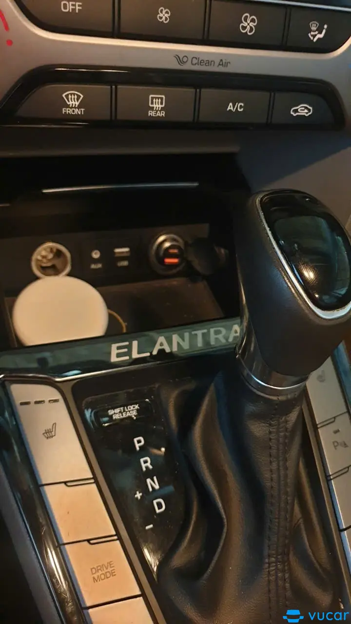 Huyndai elantra 2016 - 2.0 AT - Nội thất 3