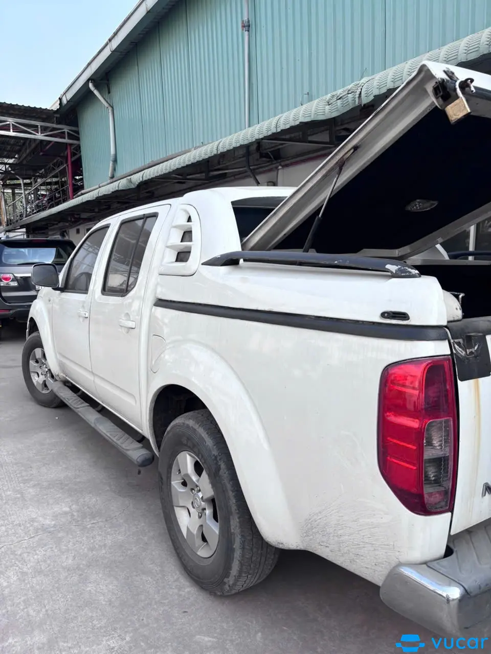 Nissan Navara LE 2.5MT 4WD 2011 - Ngoại thất 10