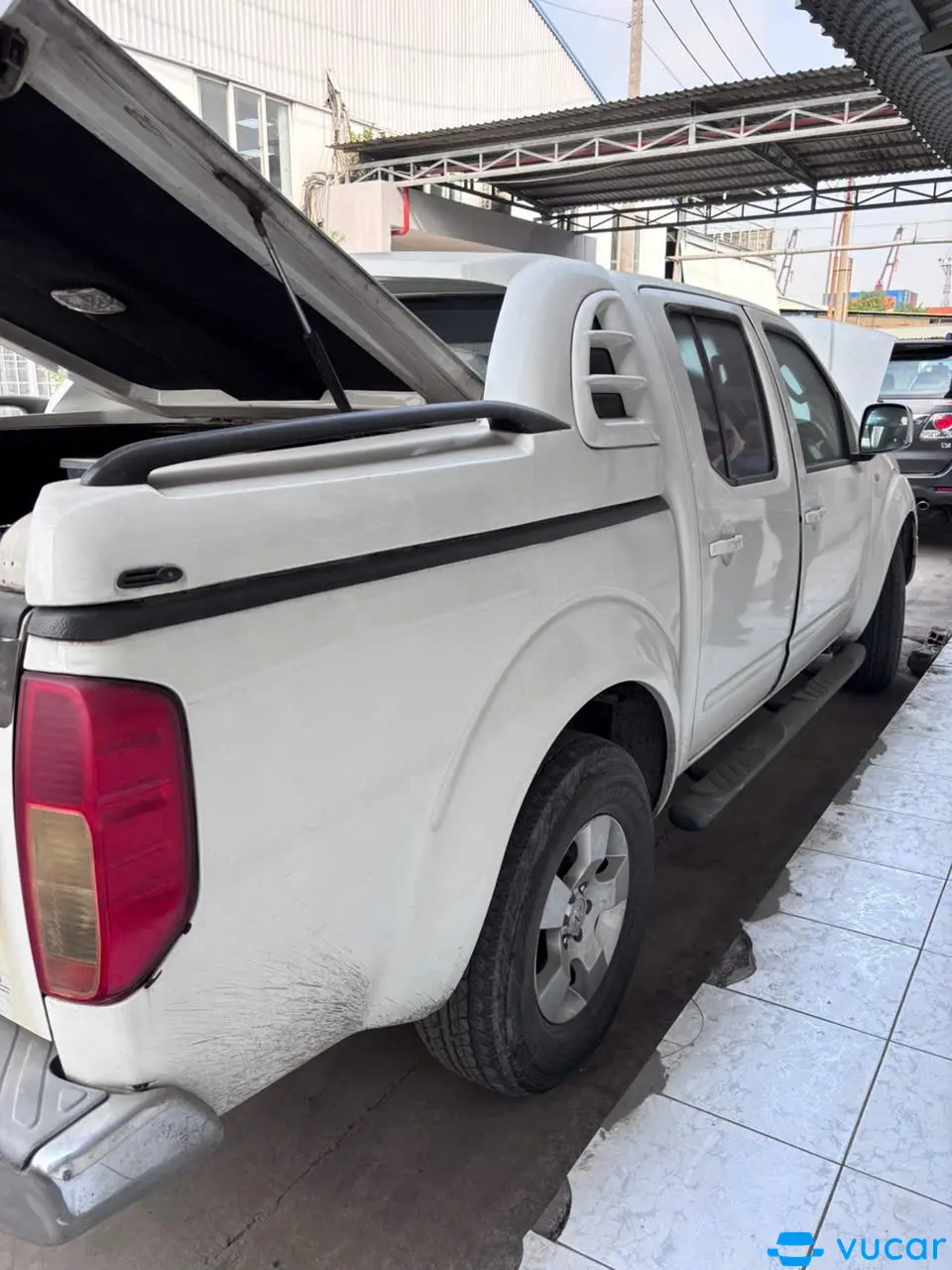 Nissan Navara LE 2.5MT 4WD 2011 - Ngoại thất 13