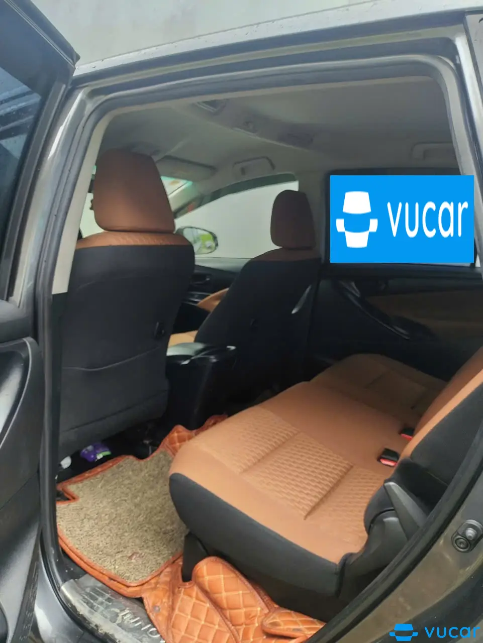 Toyota Innova 2.0 E 2017 - Nội thất 2