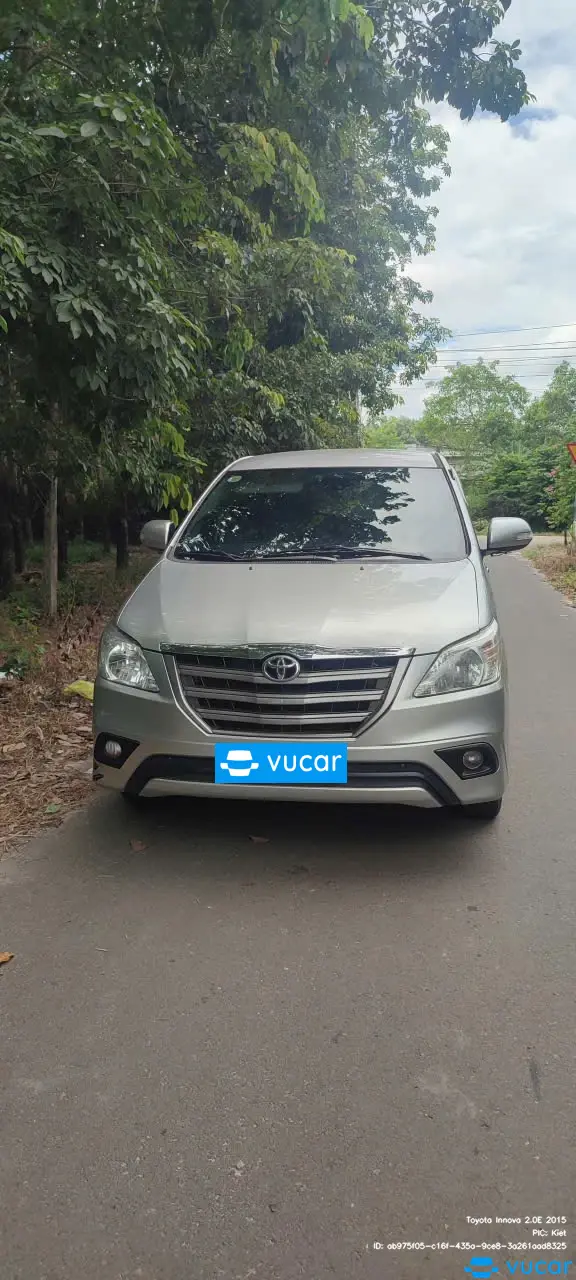Toyota Innova 2.0E 2015 - Ngoại thất 1