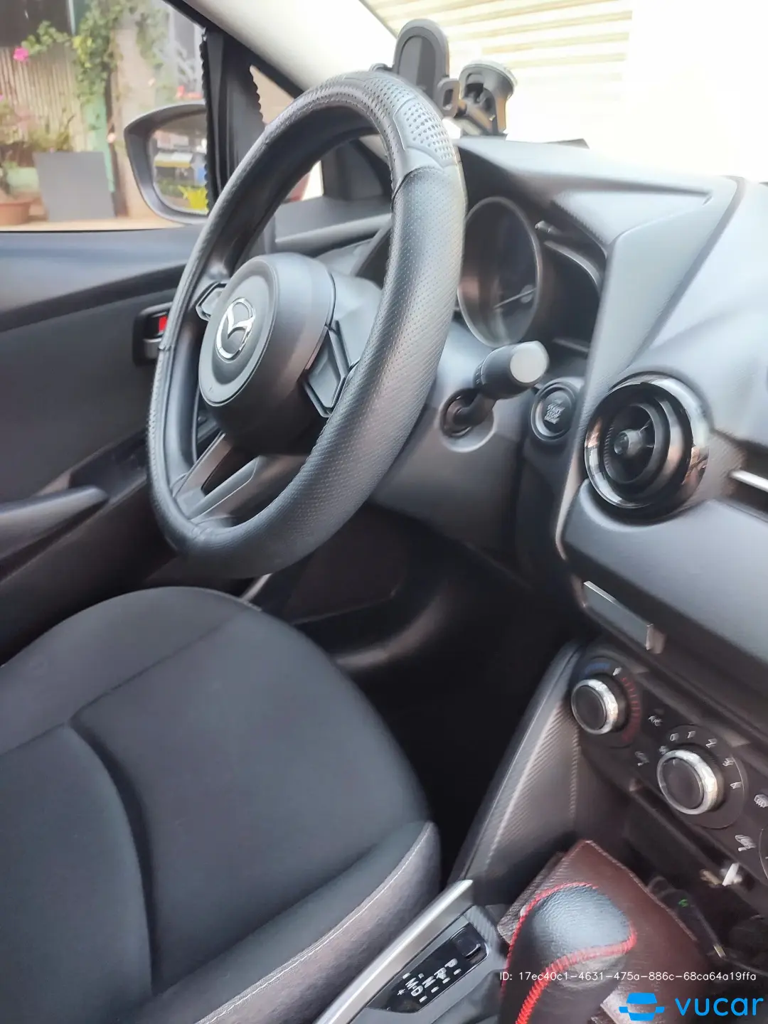 Mazda 2 1.5 AT 2025 - Nội thất 6