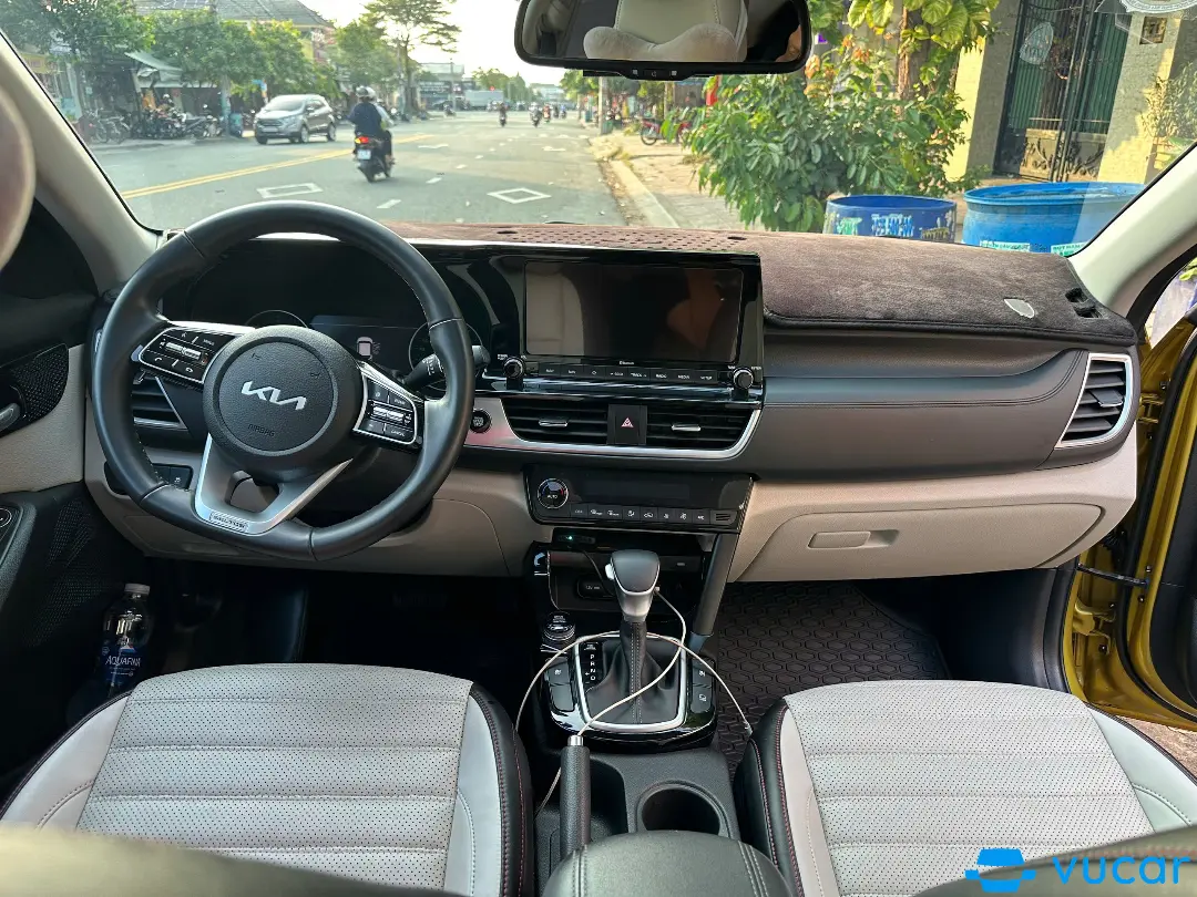 Kia Seltos Premium 1.6 AT 2022 - Nội thất 1
