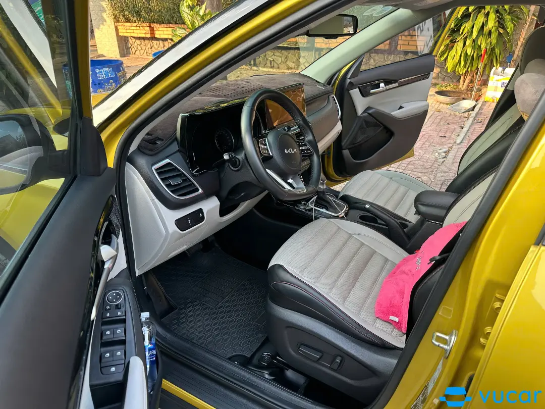 Kia Seltos Premium 1.6 AT 2022 - Nội thất 7