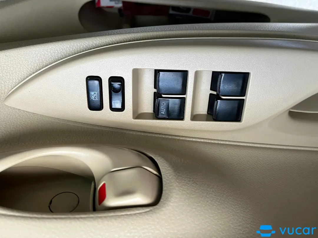 Toyota Vios Số sàn 2017  - Nội thất 3