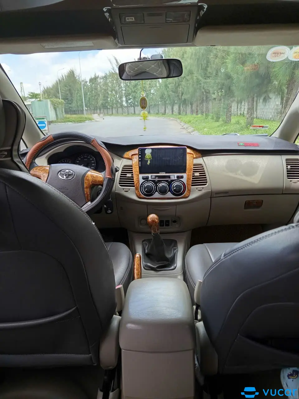 Toyota Innova 2.0E 2015 - Nội thất 6