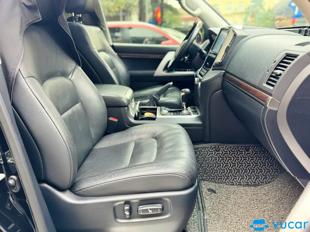 Toyota Land cruiser 4.6 V8 2019 - Nội thất 10