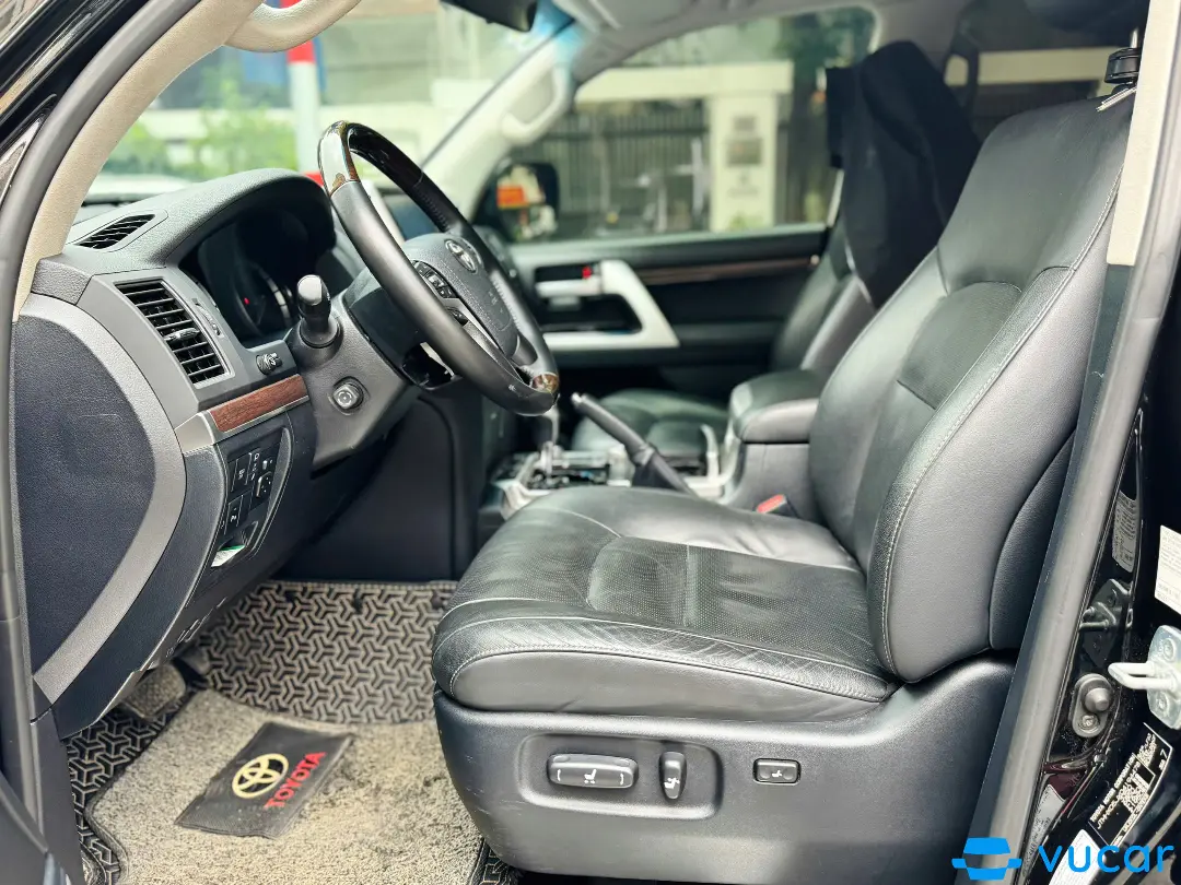 Toyota Land cruiser 4.6 V8 2019 - Nội thất 11