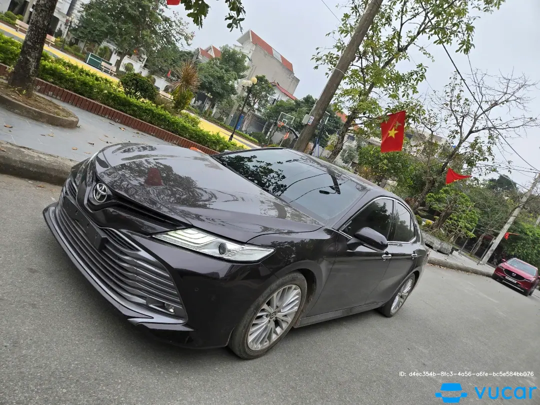 toyota Camry 2.5Q. . số 2020 - Ngoại thất 3
